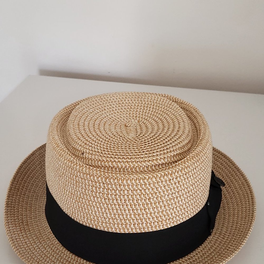 Hat - Picture 3 of 3